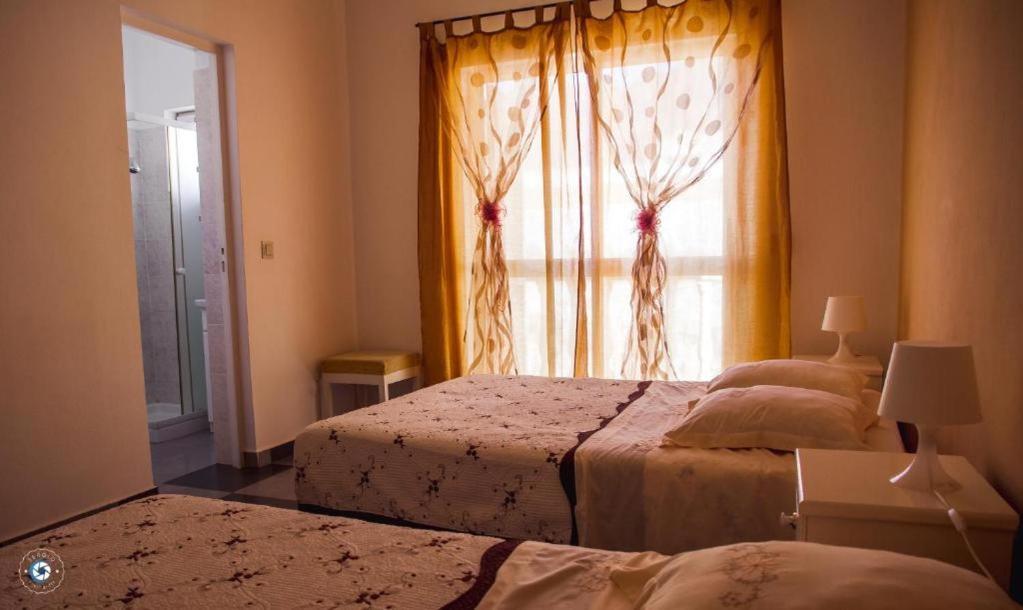 Bed and Breakfast Kolina D'Sol Ponta Do Sol Esterno foto
